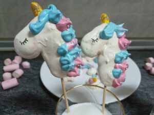 Merengues de unicornio, perfectos para una fiesta infantil