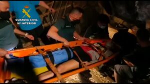 Rescatan a una joven de 14 años accidentada en la Gruta de las Maravillas