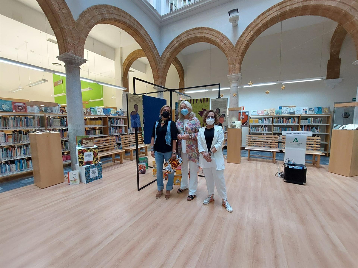 Los clubes de lectura vuelven a ser presenciales en la Biblioteca de Cádiz