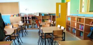 Andalucía solo registra un centro educativo cerrado por Covid
