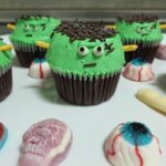¡Cómo preparar cupcakes de Frankenstein en casa de forma fácil!