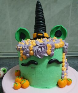 ¡Pastel de unicornio de bruja!