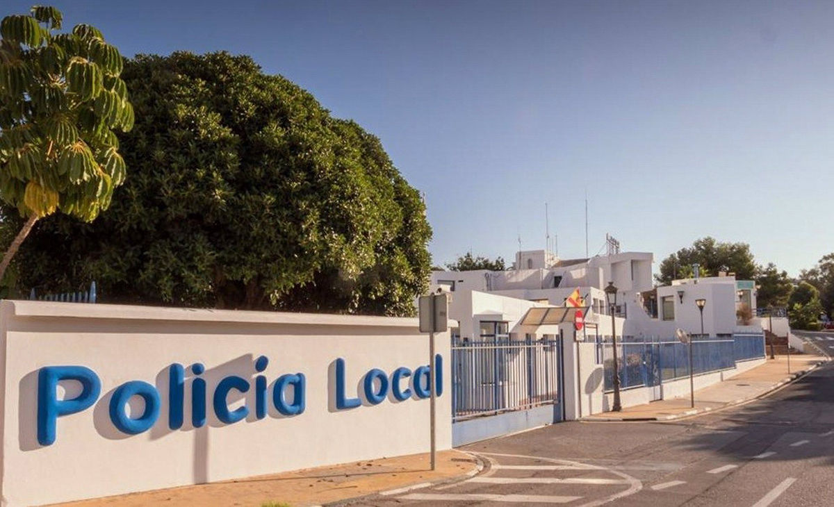 Estepona convoca nueve nuevas plazas de Policía Local