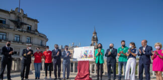 El público regresa a la solidaria Regata Sevilla-Betis