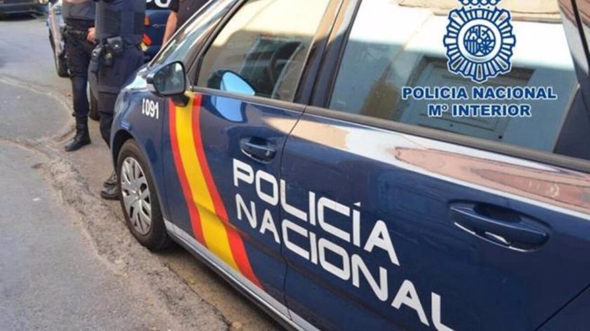 Detenido por distribuir imágenes pedófilas de menores, incluida su hija