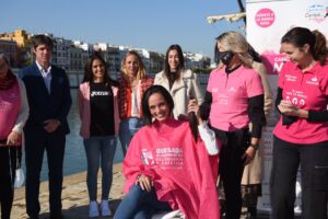 Más de 5.000 mujeres preparadas para la Carrera de la Mujer en Sevilla