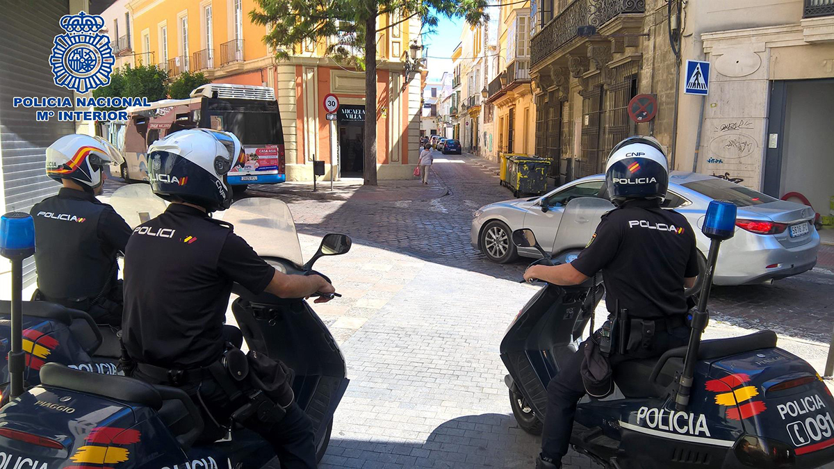 Detenido por apuntar a viandantes con una pistola en Jerez