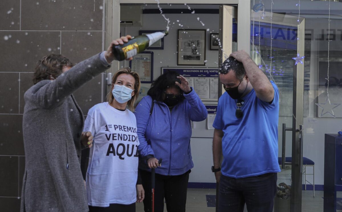 Sevilla, Cádiz y Málaga, las ciudades históricamente más agraciadas en 'El Gordo'