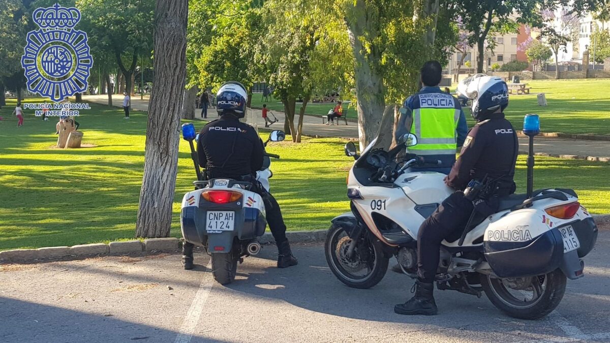 A prisión por exhibición obscena ante menores en parques públicos