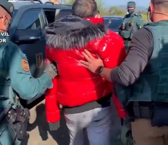 Desplegados un centenar de agentes en una operación antidroga en Andalucía