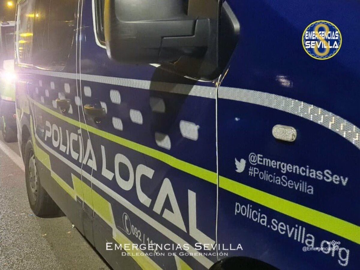 Un turista ebrio sufre heridas graves tras precipitarse al vacío