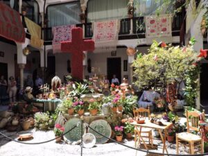 Granada abre el plazo para participar en el concurso de las cruces de mayo