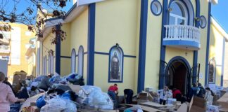Un cura ucraniano moviliza a la ciudad de Huelva para acoger a 58 refugiados ucranianos