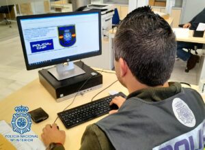 Detenido por acosar por Internet a una menor gaditana