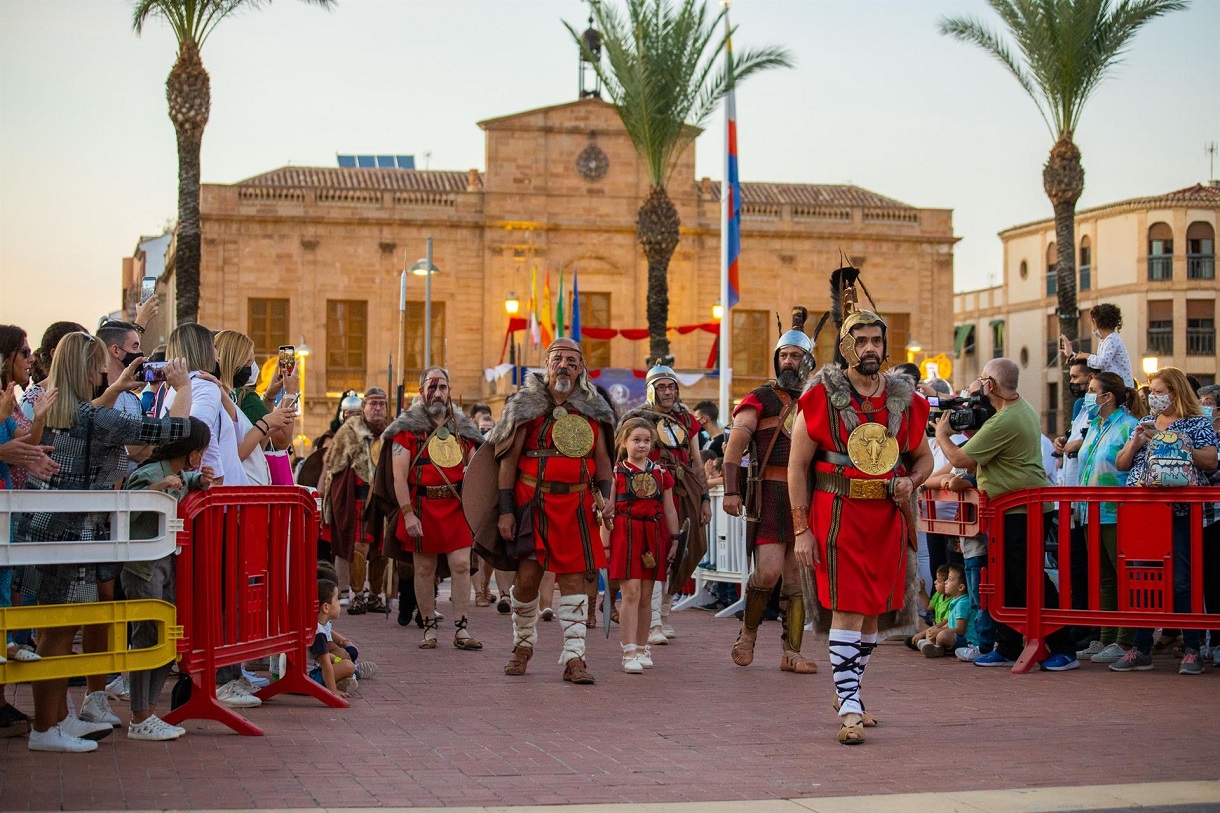 Más de 500 personas se inscriben en el desfile de las Fiestas Íbero Romanas de Linares