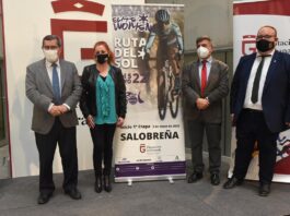 Salobreña, salida de la primera vuelta ciclista a Andalucía femenina