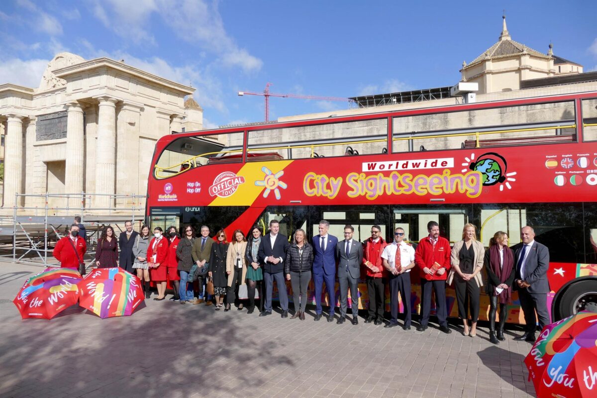 Regresa el bus turístico a las calles de Córdoba