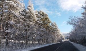 Nieve y lluvias hacen su aparición este martes en gran parte de Andalucía