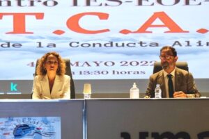 Salud y centros educativos de Málaga se unen en el abordaje de TCA