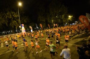 Sevilla abre las inscripciones para la Carrera Nocturna del Guadalquivir